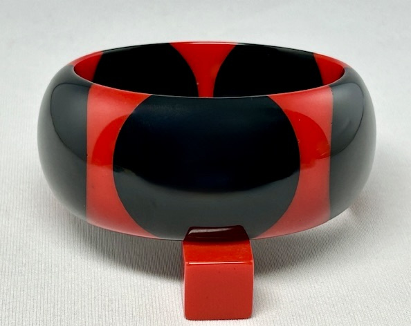 WT6 red with black super sized dots resin bangle